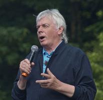 ����� ��� ��� (����. David Vaughan Icke; 29 ������ 1952, ������) � ���������� �������� � ������.